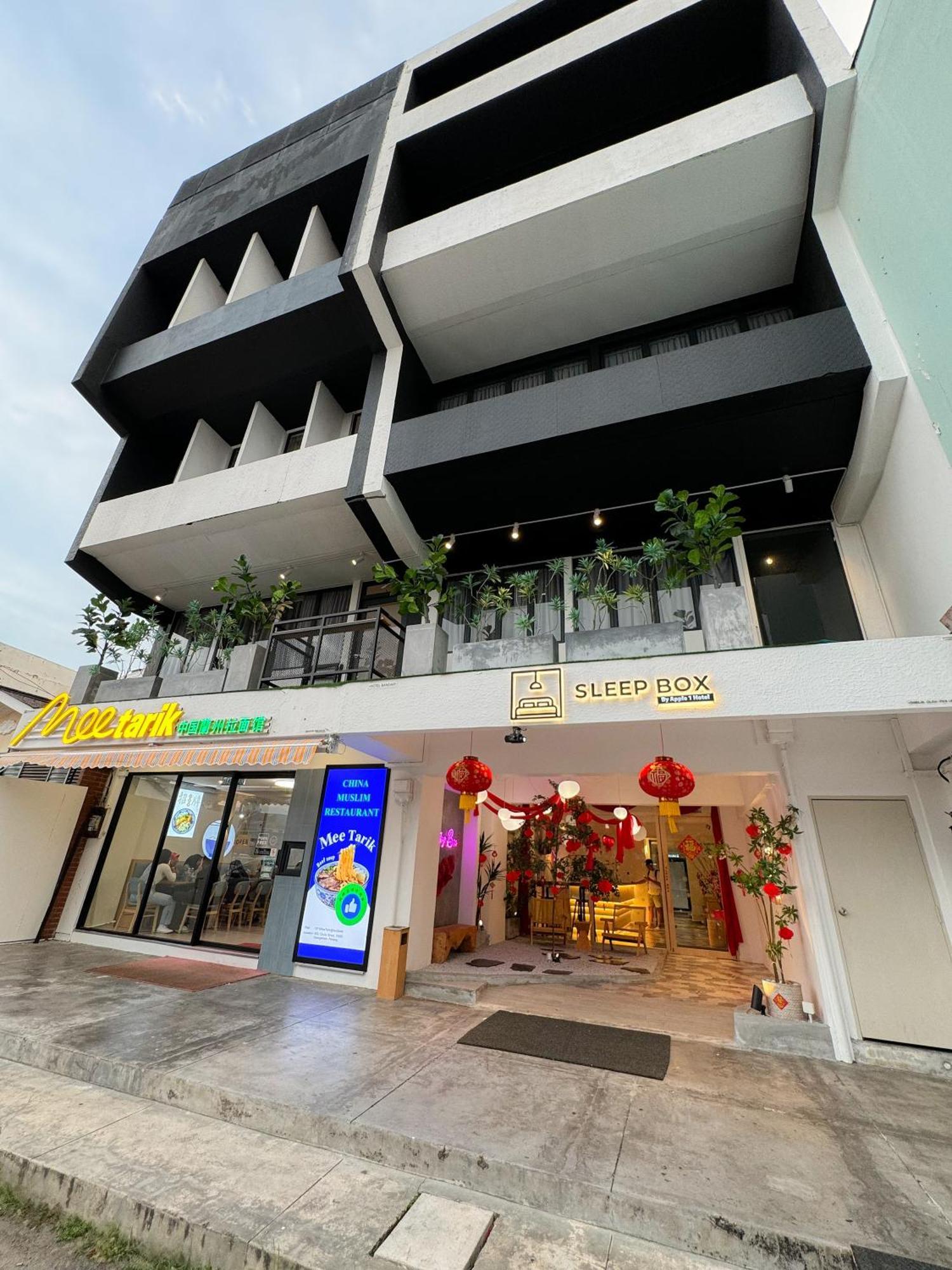 Sleep Box Penang Hotel George Town Exterior photo
